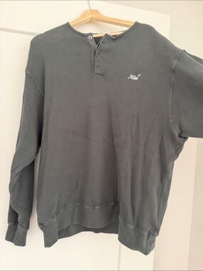 Kith Waffle Knit Henley Sweatshirt in Charcoal with Script Logo
